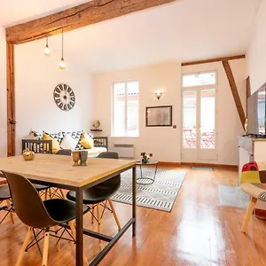 https://appartement-standing-toulouse-hypercentre.midi-pyreneeshotels.com
